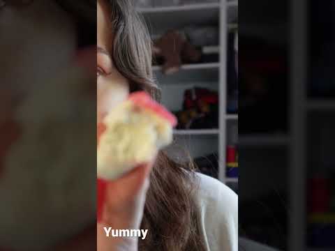 #relaxingsounds #asmr #shorts #eating #asmreating #shortsfeed #short #asmrfood #eatingasmr #asmrita