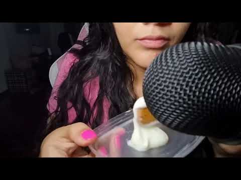 ASMR Lamiendo Yogurt Sin Hablar | Sonidos de saliva 🤗