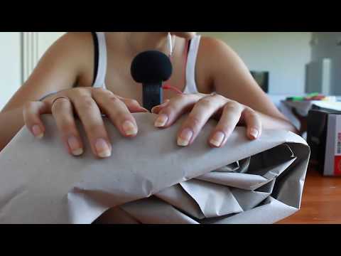 ASMR TAPPING + TONGUE CLICKING | Unboxing ITA