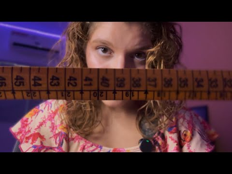 [ASMR] Avaliando seu rosto de forma relaxante 