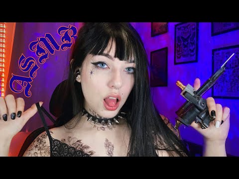 ASMR FAZENDO TATUAGEM EM VOCÊ 💉😴