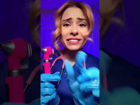 ASMR IL Y A QUELQUE CHOSE DANS TON OREILLE 👂😱 #shorts #asmrforsleep #shortsvideo #shortsviral