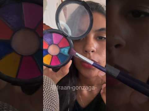 Asmr te maquiando rapidinho #asmrshorts