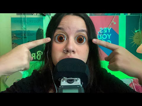 Tem uma coisinha nos seus olhos 👁ASMR👁