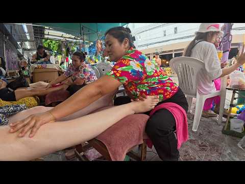 Masaje de pies en medio de SONGKRAN, el año nuevo en Tailandia