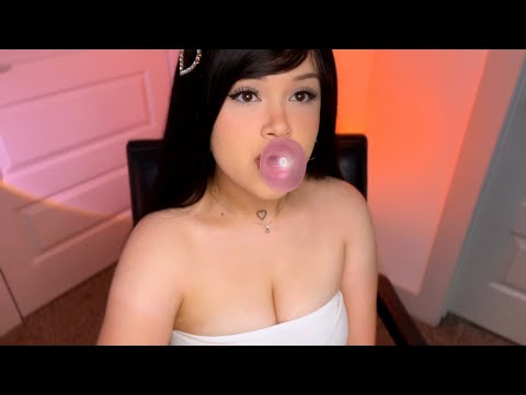 ASMR Gum Chewing & Blowing Bubbles 👄💕 intense mouth sounds, 3dio mic, no talking