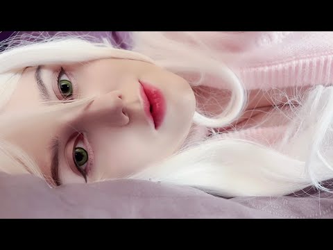 ♡ ASMR: Girlfriend kisses and hugs before sleep ♡