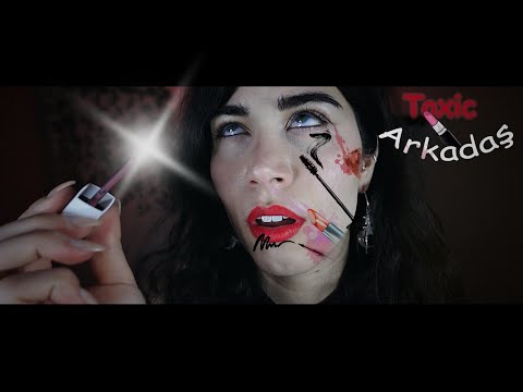 ASMR 💄 Toxic arkadaşın makyajını yapıyor