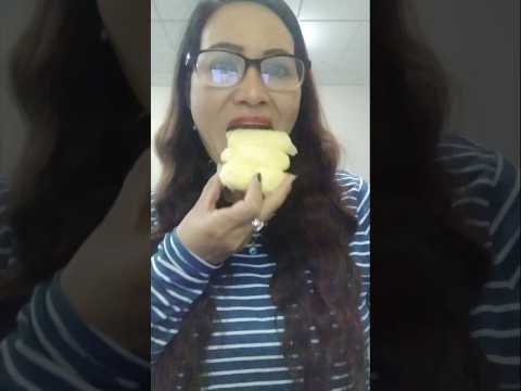ONE TIME BITE 3 PCS OF BREAD #everyone #food #shortsfeed #mukbang #onebite #crazylady