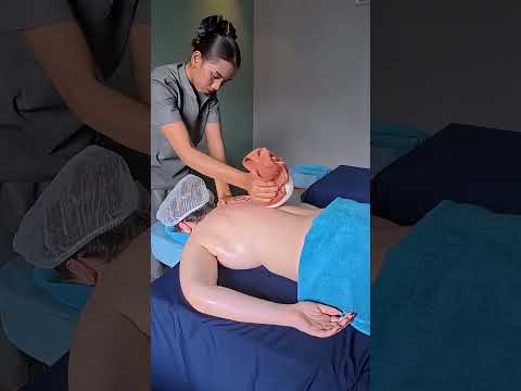 ¿Te harías un masaje con hierbas aromáticas? #relax #massage