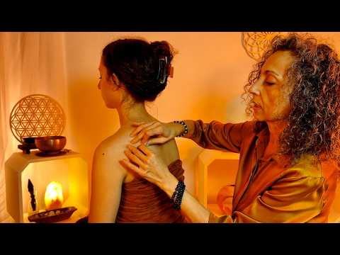 ASMR Persona Reale ✨ MASSAGGIO Profondo e Scalp Massage ✨Musica Rilassante 🕯️ Pulizia Energetica