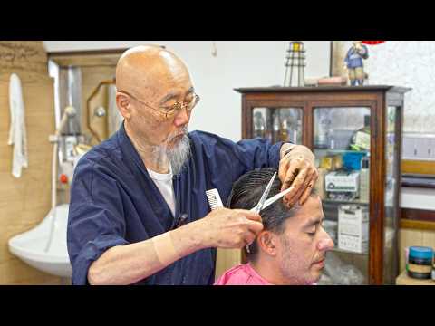 💈(ASMR) 105-Year-Old Japanese Barbershop: Famous YouTuber Experiences The Skills of Veteran Barber