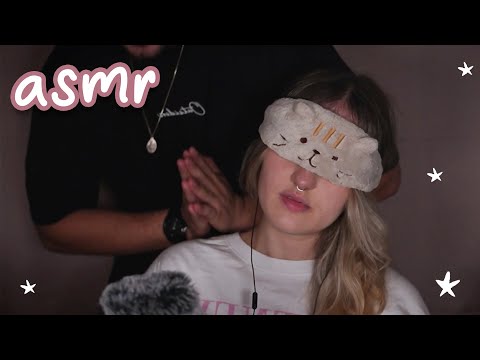 asmr Me hacen MIMOS Y MASAJES en persona para DORMIR ASMR REAL Ale ASMR :)