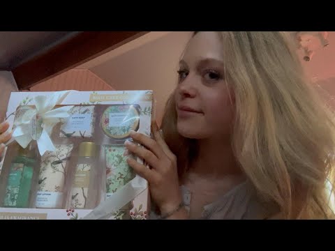 ASMR Unboxing Aesthetic Beauty Products (soft spoken, tapping, scratching)
