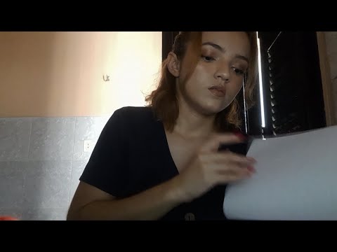 ASMR: sons de teclado e folhas de caderno.
