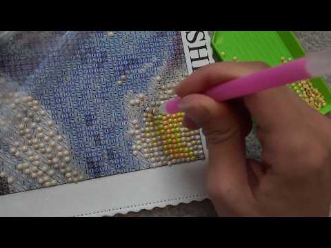 asmr diamond paint with me (rain in the background)