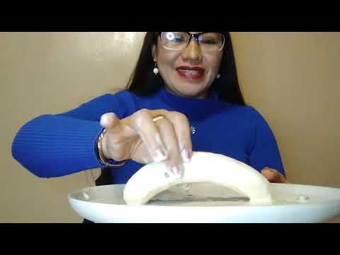 EATING  BANANA WITH DELUXE ICE CREAM :Life in America 