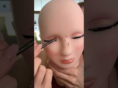 I did her so wrong. 😑😅🙈💔 #makeup #asmr #relaxing #oddlysatisfying