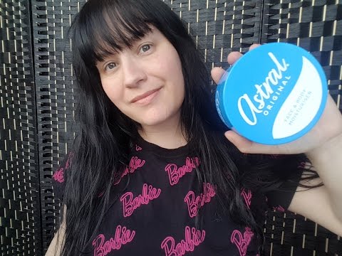 Asmr - Fast Tapping Whispering and a random cat !  *Tingles* British Accent Asmr