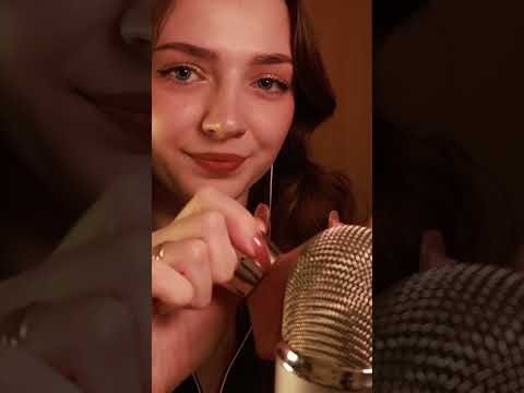 Brush asmr #asmr #asmrsounds #asmrrelax #asmrtingles #asmrsleep #relax #tingles #whispers
