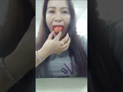 EAT THE WHOLE PEACH#mukbang #eatingshow #shortsfeed #food #everyone #asmr #funny #funnyshorts#viral