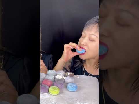 RAINBOW MOCHI ICE CREAM RACE EATING COMPETITION #shorts #viral #mukbang