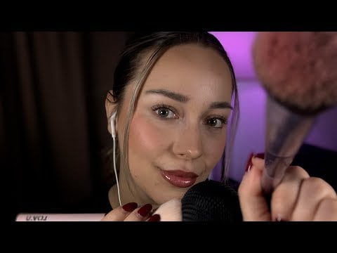 ASMR Svenska 🇸🇪 | Close Mouth Sounds & Hand Movements 
