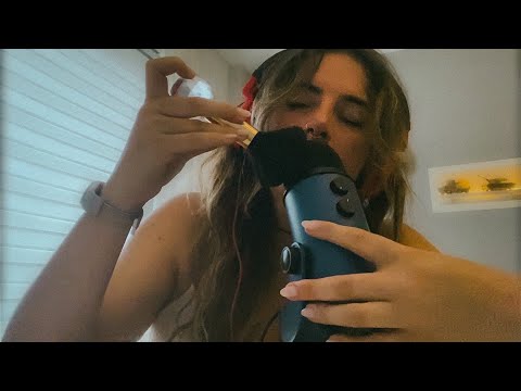 ASMR mouth sounds & mic brushing 😴 (no talking)