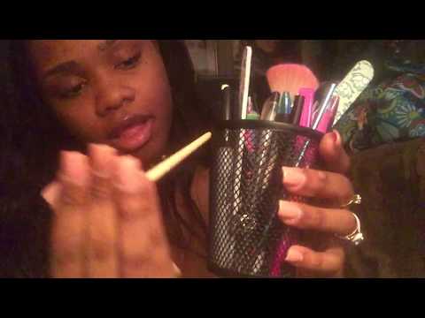 ASMR scratching sounds, with & without gum