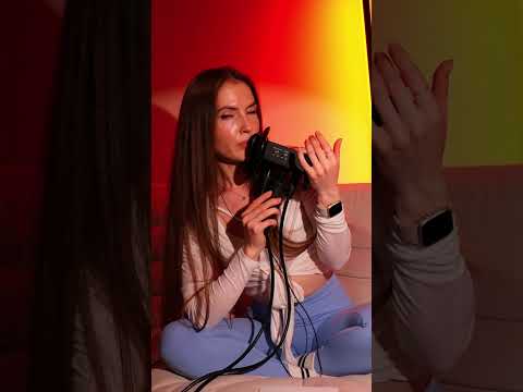 ASMR Dry Ear Massage