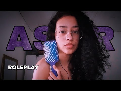 ASMR | IRMÃ MAIS VELHA TE ACONSELHANDO e ESCOVANDO SEU CABELO (voz suave)