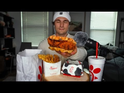 ASMR chick-fil-a chicken & waffles 🐔