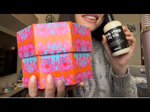 ASMR Ita - Haul prodotti beauty LUSH ( show and tell )