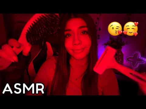 ASMR roleplay ESPAÑOL / Tu NOVIA te RELAJA intensamente Y TE DA BESITOS EN TU CARITA