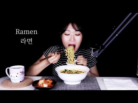 ASMR Korean Ramen Noodles 라면 with Kimchi | MINEE EATS