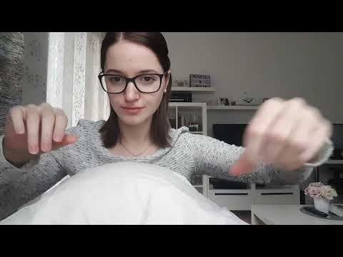 ASMR short five - pillow + hand sounds and movements - incl. finger fluttering