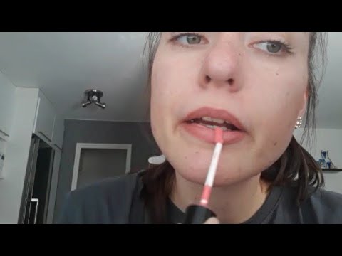 ASMR- Showing you my beauty favorites 💅