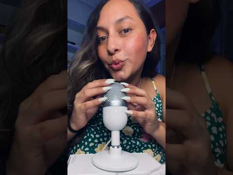 Rascó tu cabecita ♥️ #asmr #susurros #asmrtriggers #asmrcommunity #susurrando #tingles #asmrsounds