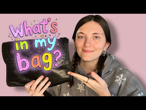 WHAT’S IN MY BAG? (spoiler: quasi nulla 🤣) ASMR 