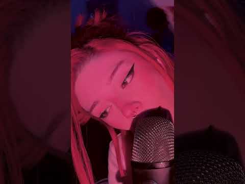 intense mouthsounds ASMR SHORT video! #tingles