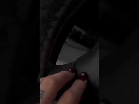 ASMR Car Tapping #tinglesounds #relax #asmrtriggers #relaxing