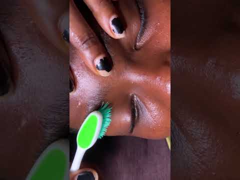 Eyebrows Shaving and nitpicking #asmr #eyebrows #eyebrowtutorial