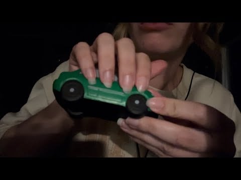 ASMR Tapping & Tongue Clicking