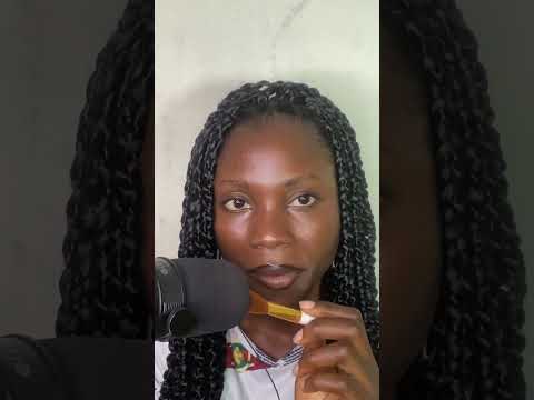 ASMR GUM CHEWING AND MICROPHONE SCRATCHING A LOT OF TINGLES #asmr #asmrtriggers #gumpopping