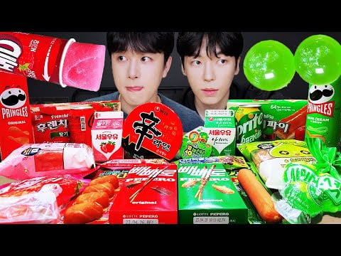 ASMR MUKBANG | 편의점 빨간색 초록색 디저트 먹방 라면 아이스크림 초콜릿 & BLUE DESSERT HONEY JELLY CANDY
