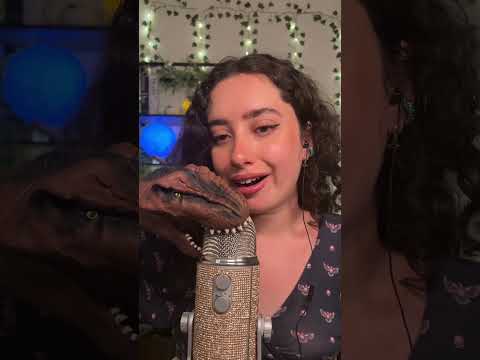 🌙 ASMR FRANÇAIS : REQUIN OU DINOSAURE, QUEL TEAM? 🦈🦕  #asmr #relax #shorts #short