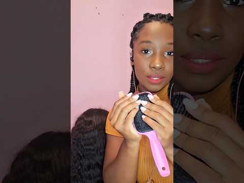 ASMR APLICADO - PENTEANDO SEU CABELO. #asmr #shorts #asmrshorts #asmrsounds