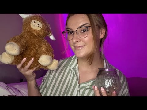 ASMR Textured Tapping & Scratching | No Talking 