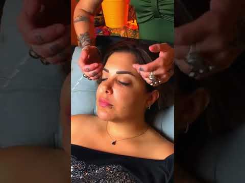 Gentle ASMR face tracing massage #asmrmassage #asmr #asmrsounds #realpersonasmr #relaxation #sleep