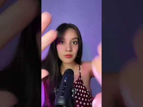 Masaje en tu carita 🥰 #asmr #susurros #mouthsounds #relax